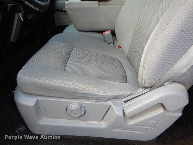 image for item DC0404 2011 Ford F150 XLT SuperCrew pickup truck