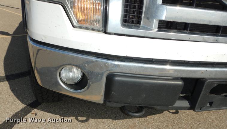 image for item DC0404 2011 Ford F150 XLT SuperCrew pickup truck