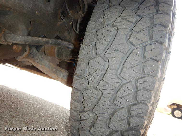 image for item DC0404 2011 Ford F150 XLT SuperCrew pickup truck