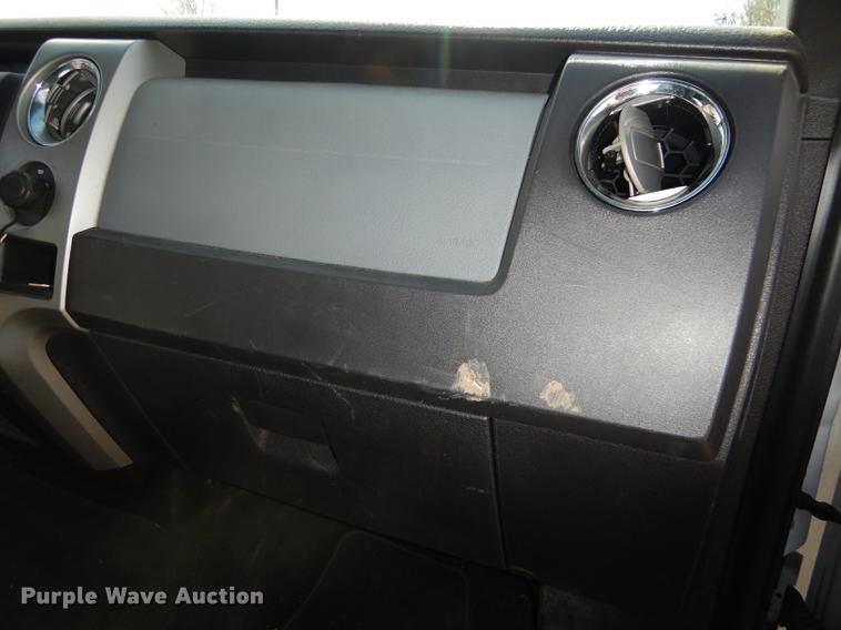 image for item DC0404 2011 Ford F150 XLT SuperCrew pickup truck