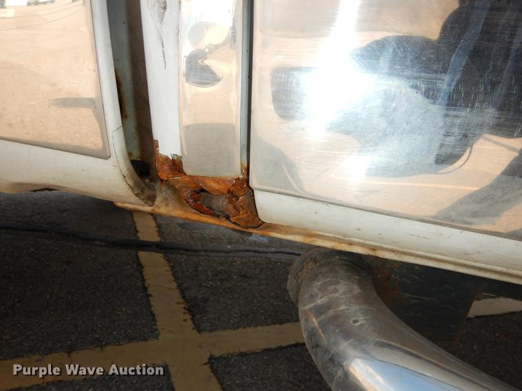 image for item DC0404 2011 Ford F150 XLT SuperCrew pickup truck