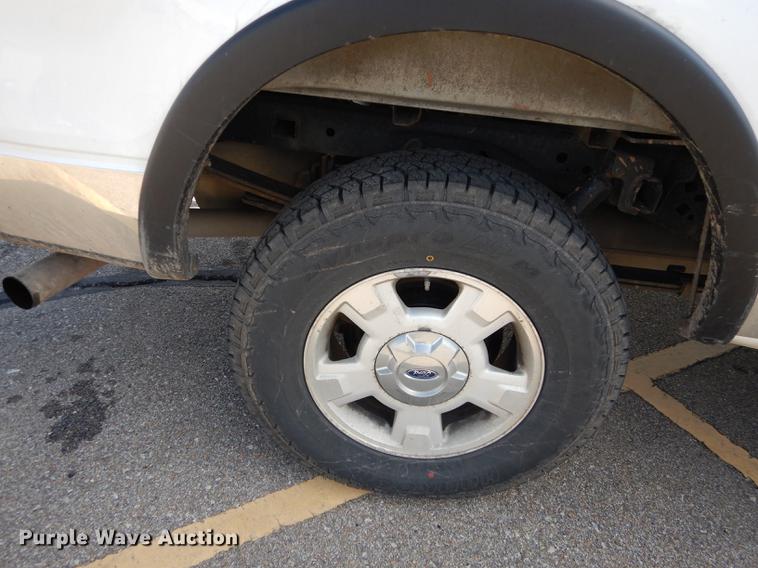 image for item DC0404 2011 Ford F150 XLT SuperCrew pickup truck