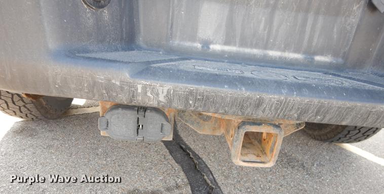 image for item DC0404 2011 Ford F150 XLT SuperCrew pickup truck