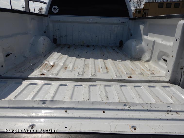 image for item DC0404 2011 Ford F150 XLT SuperCrew pickup truck