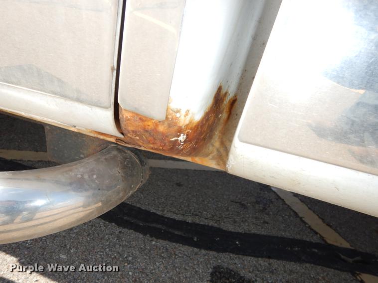 image for item DC0404 2011 Ford F150 XLT SuperCrew pickup truck