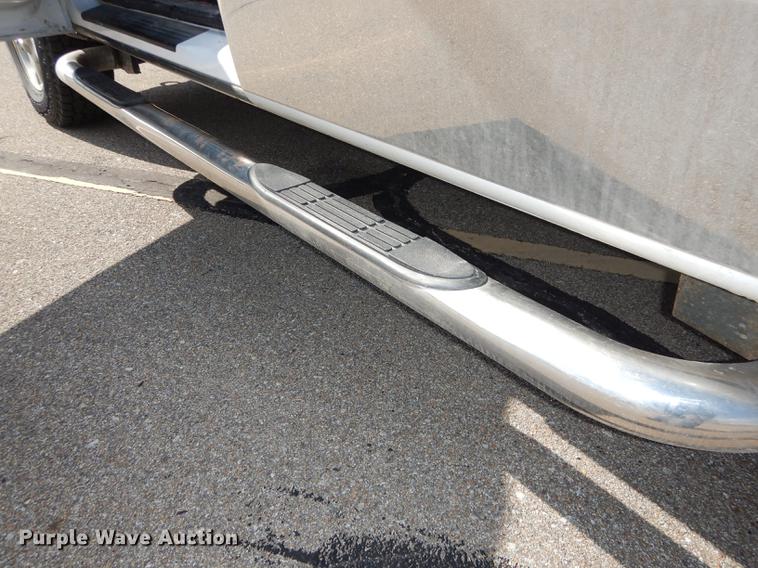 image for item DC0404 2011 Ford F150 XLT SuperCrew pickup truck