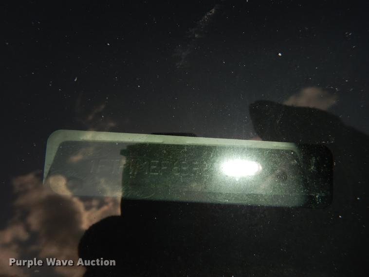 image for item DC0404 2011 Ford F150 XLT SuperCrew pickup truck