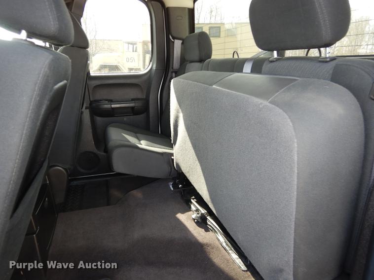 image for item DC0406 2012 Chevrolet Silverado 1500 Ext. Cab pickup truck