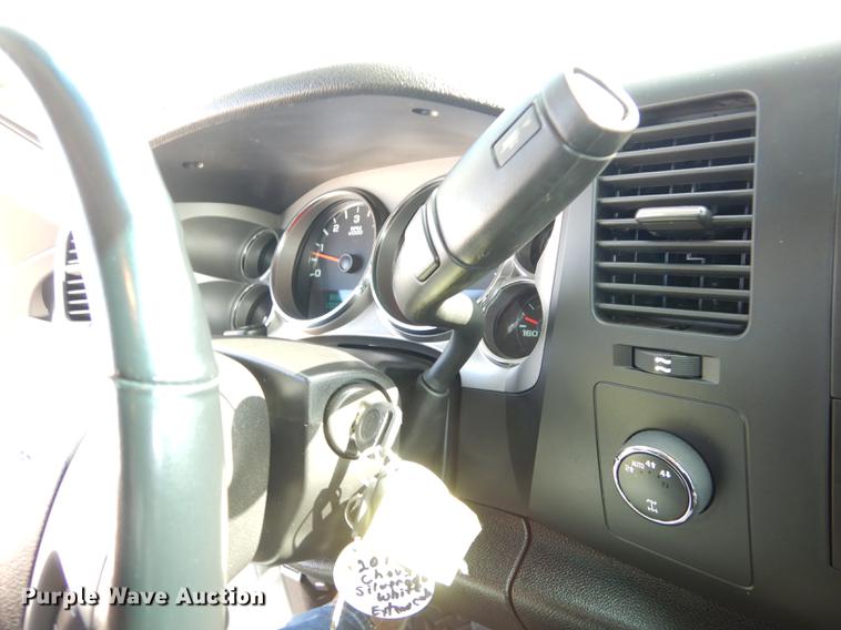 image for item DC0406 2012 Chevrolet Silverado 1500 Ext. Cab pickup truck