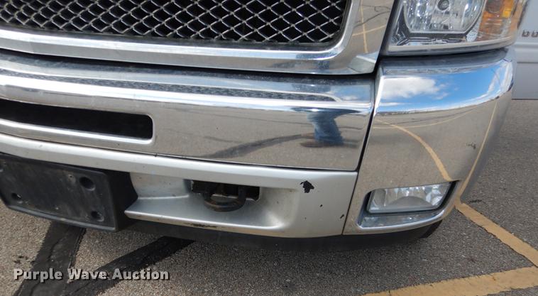 image for item DC0406 2012 Chevrolet Silverado 1500 Ext. Cab pickup truck