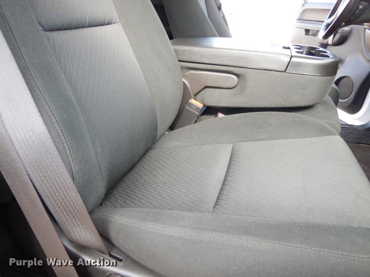 image for item DC0406 2012 Chevrolet Silverado 1500 Ext. Cab pickup truck