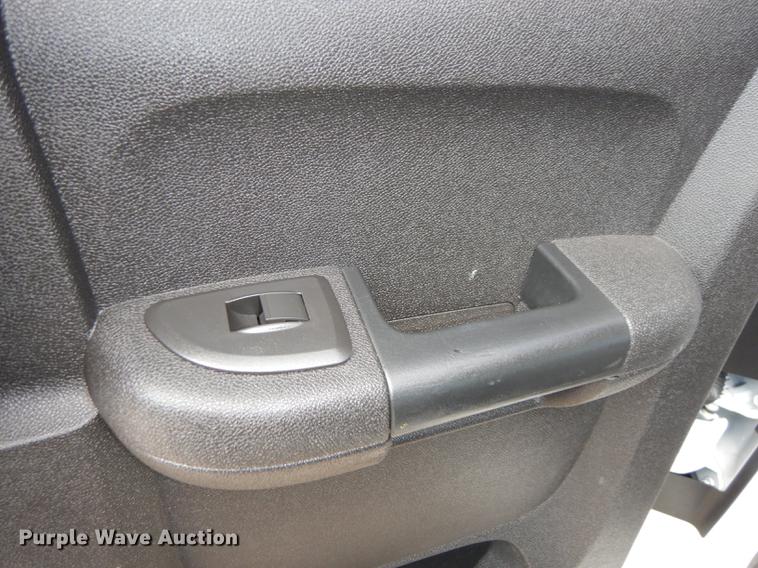 image for item DC0406 2012 Chevrolet Silverado 1500 Ext. Cab pickup truck