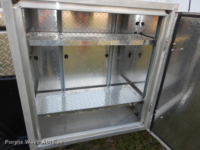 image for item DC0424 2004 Ford F350 Super Duy Lariat Crew Cab flatbed pickup truck