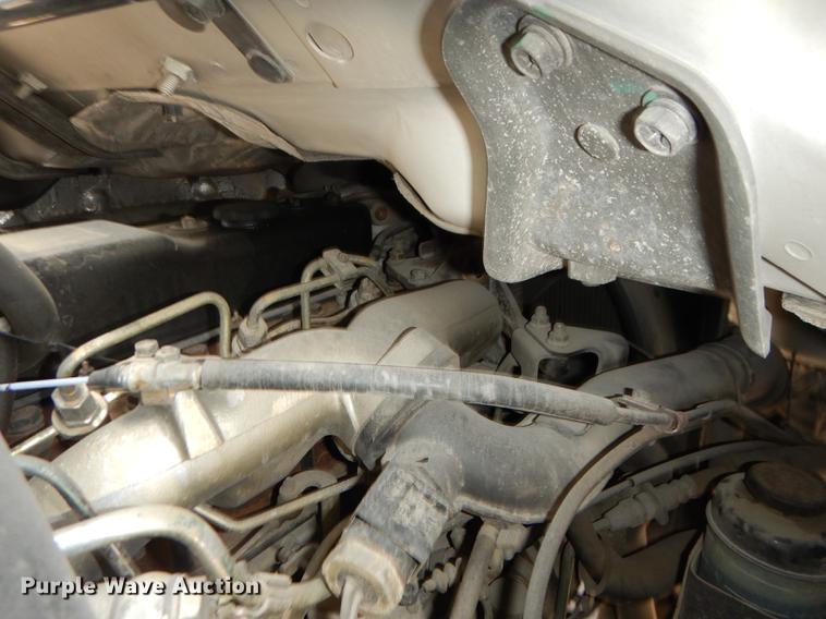 image for item DC0438 1996 Isuzu NPR applicator truck