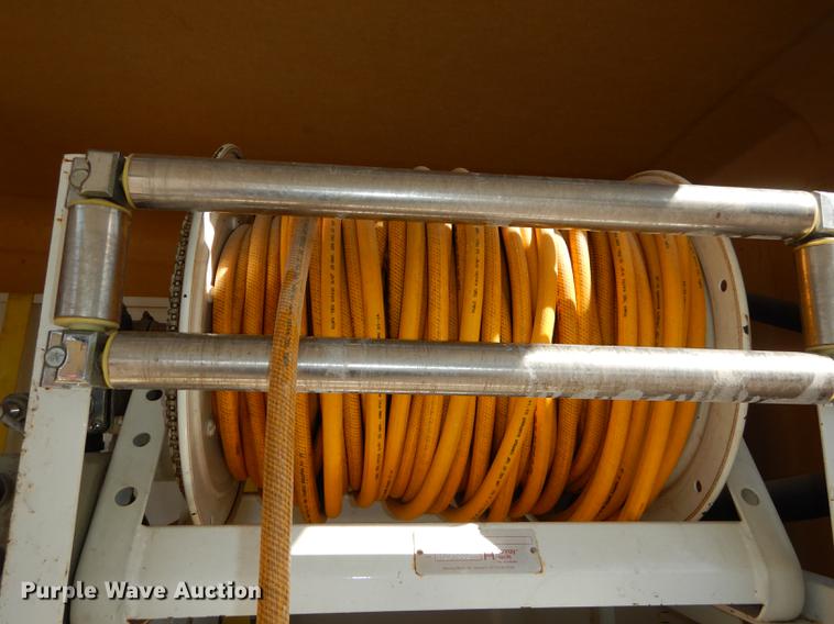 image for item DC0438 1996 Isuzu NPR applicator truck