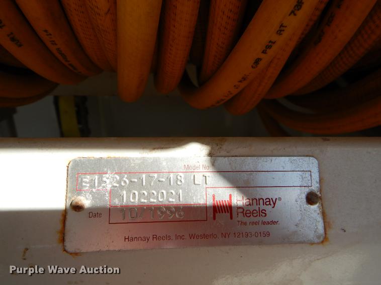 image for item DC0438 1996 Isuzu NPR applicator truck