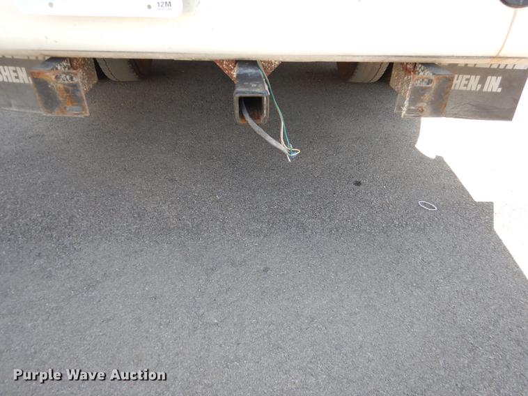 image for item DC0438 1996 Isuzu NPR applicator truck