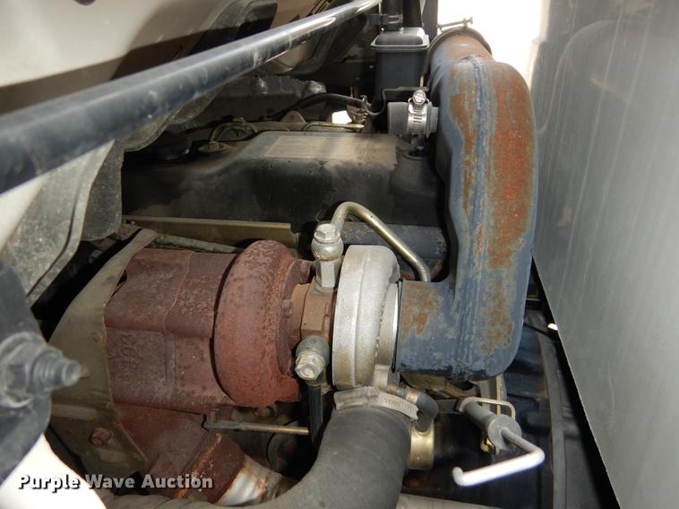 image for item DC0438 1996 Isuzu NPR applicator truck