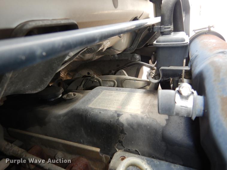 image for item DC0438 1996 Isuzu NPR applicator truck