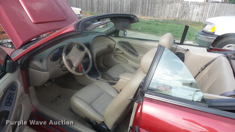 image for item DC3058 2003 Ford Mustang GT convertible