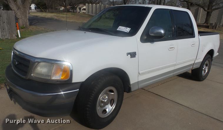 image for item DC3059 2001 Ford F150 SuperCrew pickup truck