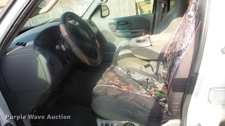 image for item DC3059 2001 Ford F150 SuperCrew pickup truck