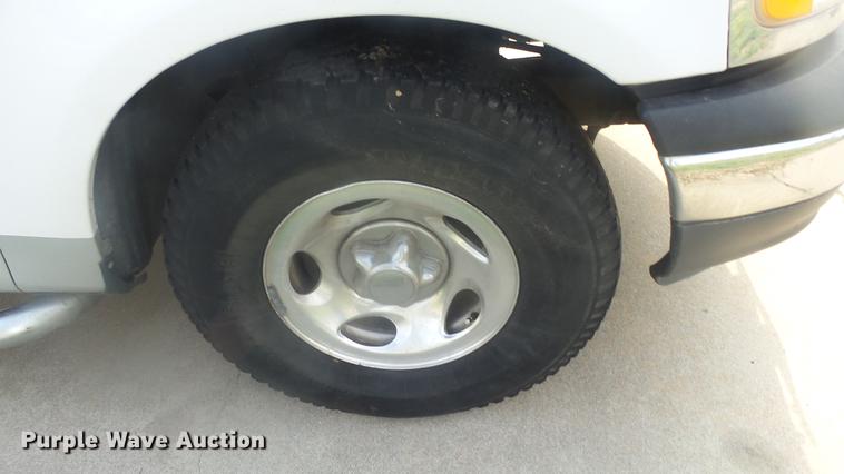 image for item DC3059 2001 Ford F150 SuperCrew pickup truck