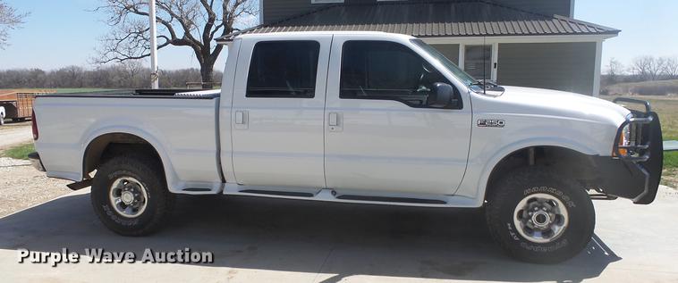 image for item DC3069 1999 Ford F250 Super Duty Crew Cab pickup truck