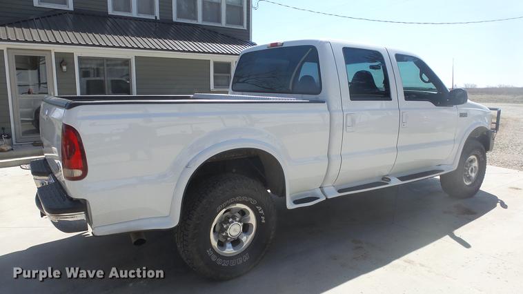 image for item DC3069 1999 Ford F250 Super Duty Crew Cab pickup truck