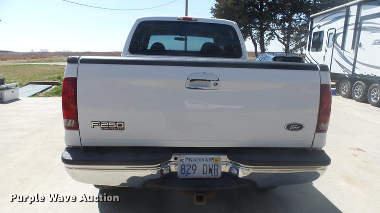 image for item DC3069 1999 Ford F250 Super Duty Crew Cab pickup truck