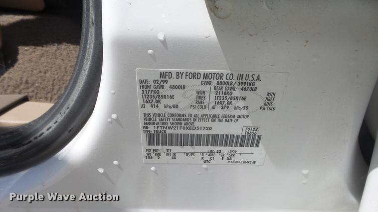 image for item DC3069 1999 Ford F250 Super Duty Crew Cab pickup truck