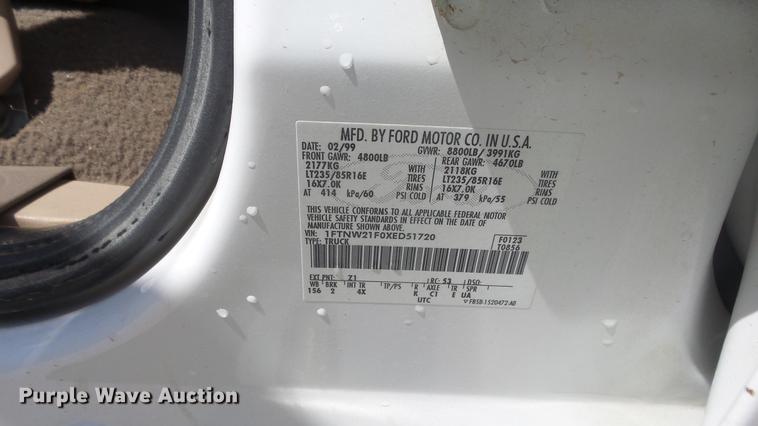 image for item DC3069 1999 Ford F250 Super Duty Crew Cab pickup truck