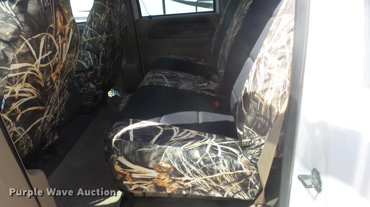 image for item DC3069 1999 Ford F250 Super Duty Crew Cab pickup truck