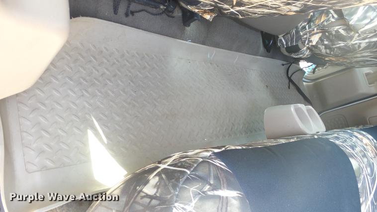 image for item DC3069 1999 Ford F250 Super Duty Crew Cab pickup truck