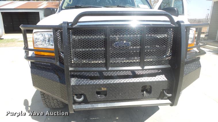 image for item DC3069 1999 Ford F250 Super Duty Crew Cab pickup truck