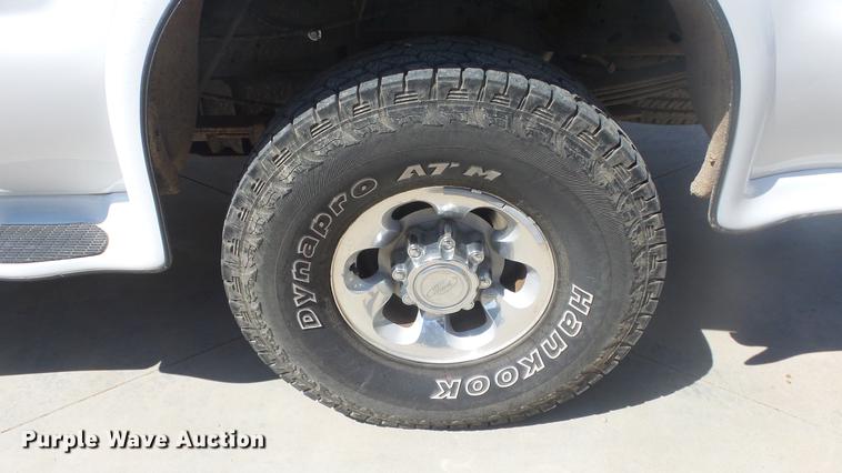 image for item DC3069 1999 Ford F250 Super Duty Crew Cab pickup truck