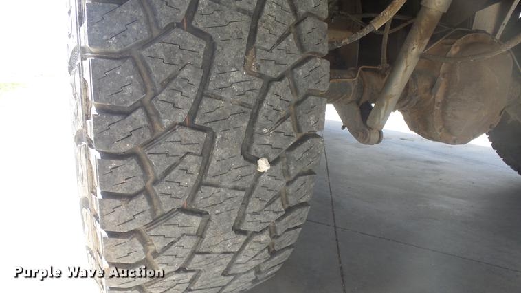 image for item DC3069 1999 Ford F250 Super Duty Crew Cab pickup truck