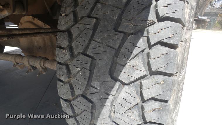 image for item DC3069 1999 Ford F250 Super Duty Crew Cab pickup truck