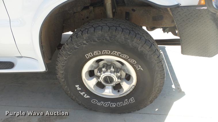 image for item DC3069 1999 Ford F250 Super Duty Crew Cab pickup truck