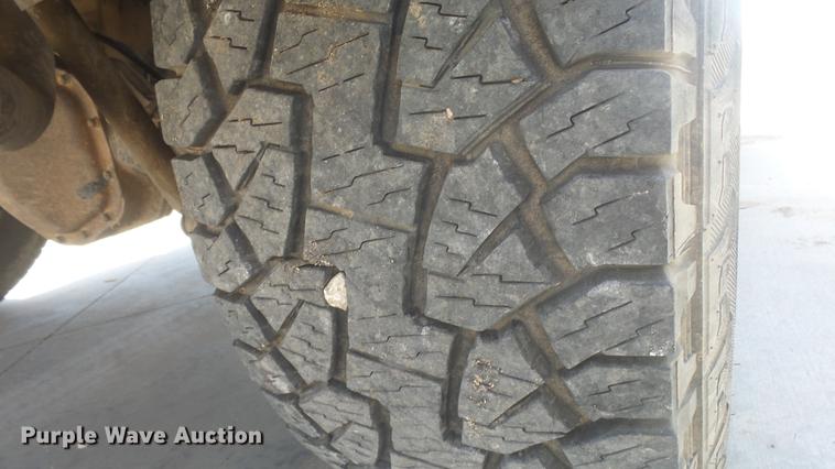 image for item DC3069 1999 Ford F250 Super Duty Crew Cab pickup truck