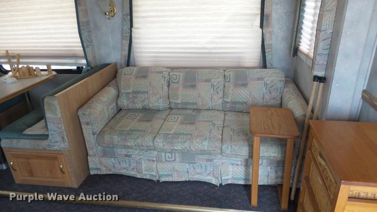 image for item DC3081 1999 Holiday Rambler Alumascape camper