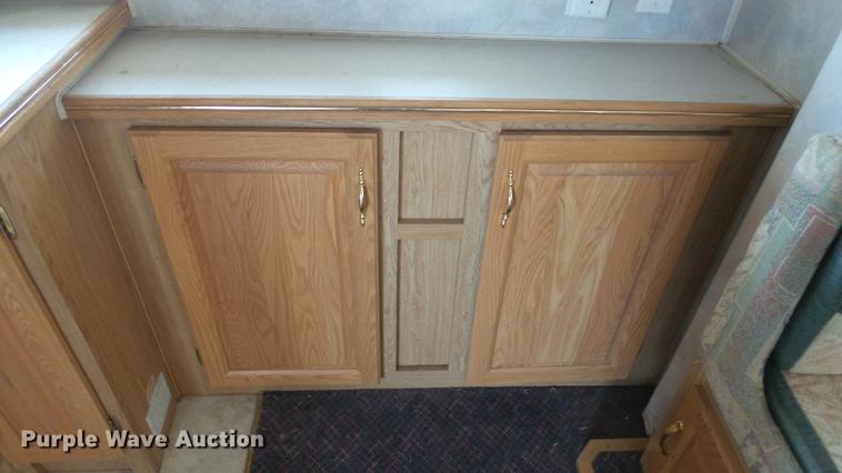 image for item DC3081 1999 Holiday Rambler Alumascape camper