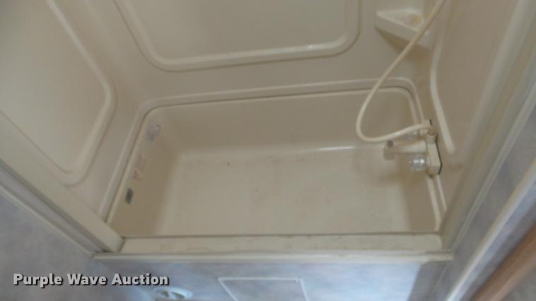 image for item DC3081 1999 Holiday Rambler Alumascape camper