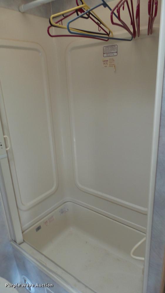 image for item DC3081 1999 Holiday Rambler Alumascape camper