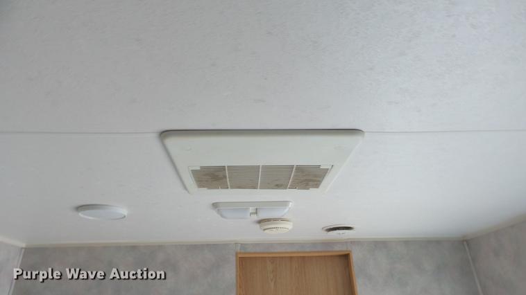 image for item DC3081 1999 Holiday Rambler Alumascape camper