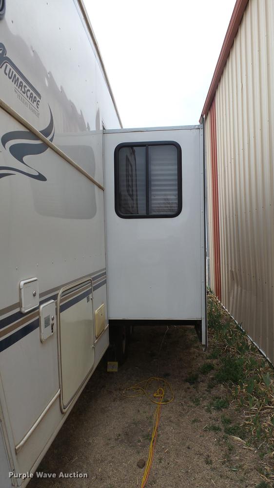 image for item DC3081 1999 Holiday Rambler Alumascape camper