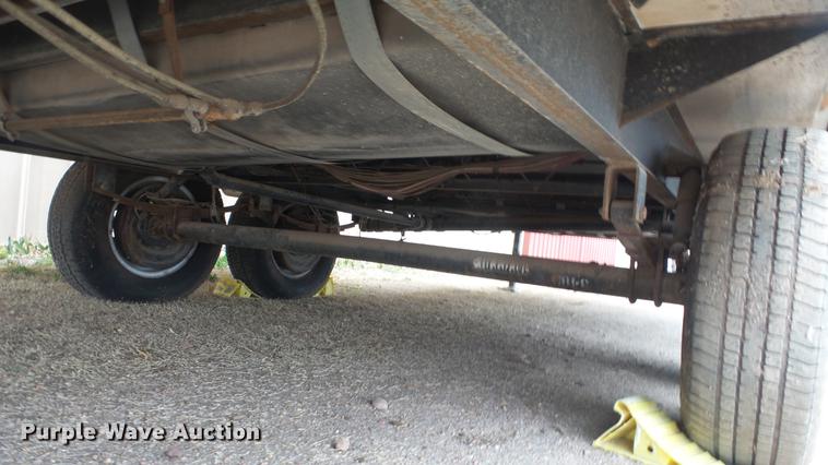 image for item DC3081 1999 Holiday Rambler Alumascape camper