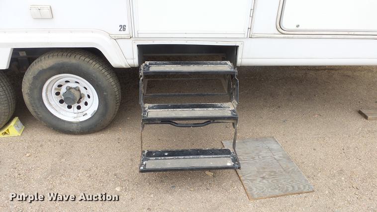 image for item DC3081 1999 Holiday Rambler Alumascape camper