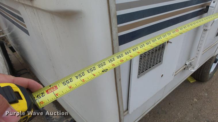 image for item DC3081 1999 Holiday Rambler Alumascape camper