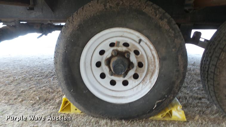 image for item DC3081 1999 Holiday Rambler Alumascape camper